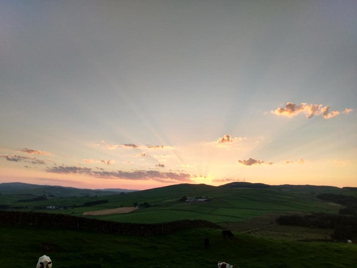 Further Space At Hillhead Farm Luxury Glamping Pods, Dumfries, Scotland エクステリア 写真